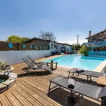 2 A La Maison Mosaic Prázdninový dům *