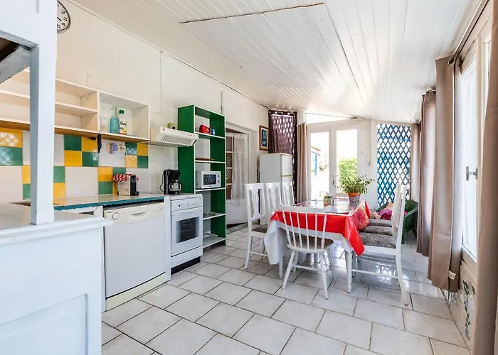 2 A La Maison Mosaic 度假居 Gaillan-en-Médoc